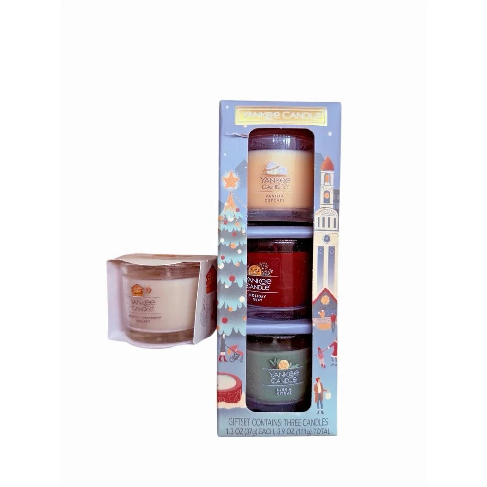 Yankee Candle Christmas Classics Mini Gift Set w/ Bonus Candle 4 Total 1.3oz
